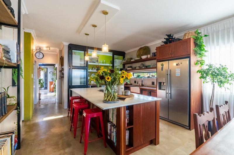 4 Bedroom Property for Sale in Linkside Western Cape